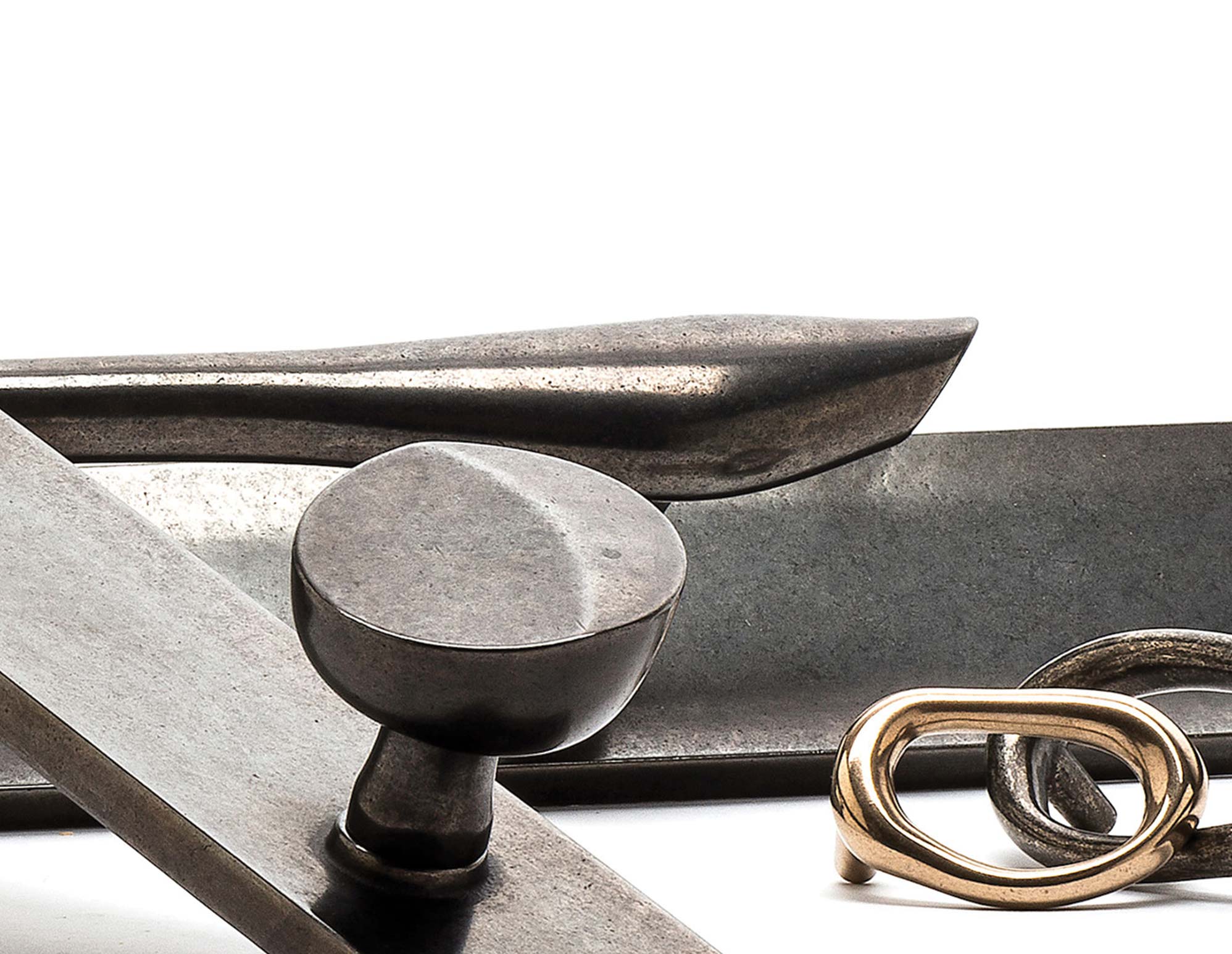 TrendBuilding_RockyMountain-hardware_from-net_img-3